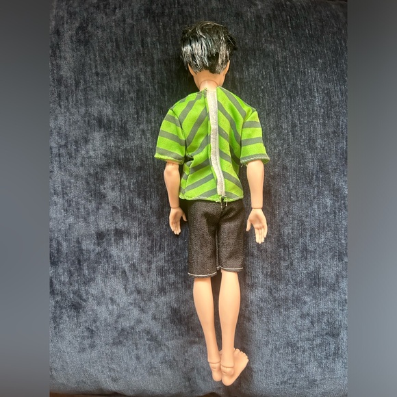 2019 BTS barbie! - Picture 2 of 8